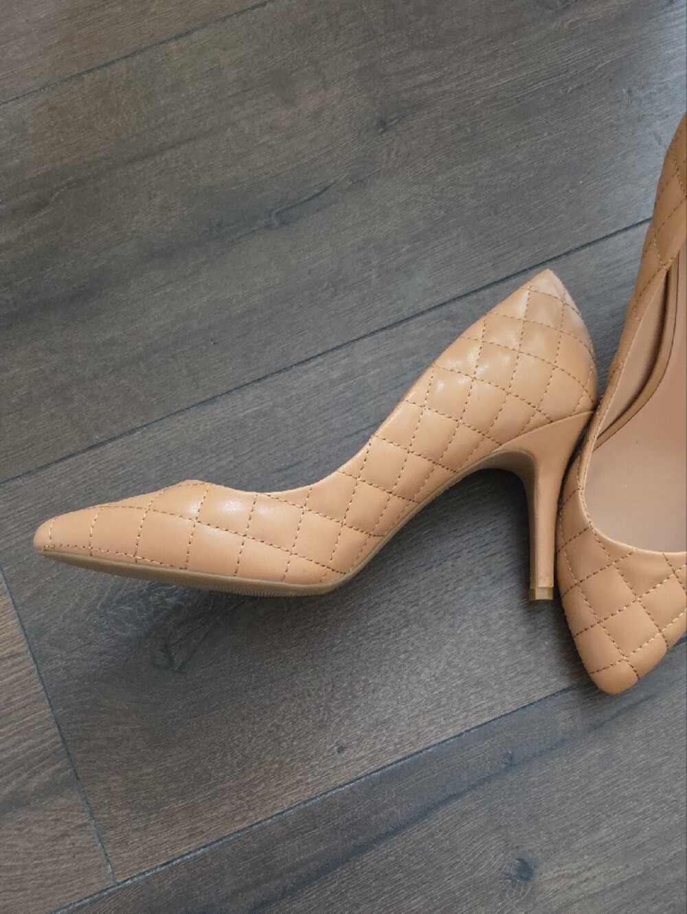 INC International Concepts Quilted Beige Pointed-Toe Pump - Picture 6 of 9